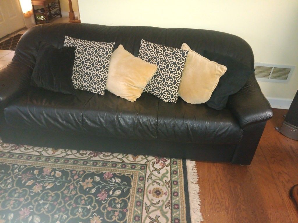 Black Full Size Leather Sofa