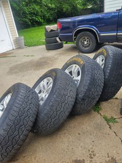 Factory rims came off 2016 chevy sylverado three of the tires have life one is not good