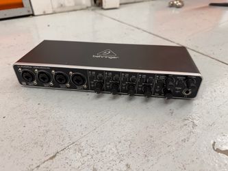 Audio Interface Behringer U-Phoria UMC404HD