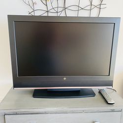 Excellent flat screen HDTV. Widescreenн 32”. Remote control. Can be used as computer monitor. Barely used. $79 or best offer. Great bargain. 