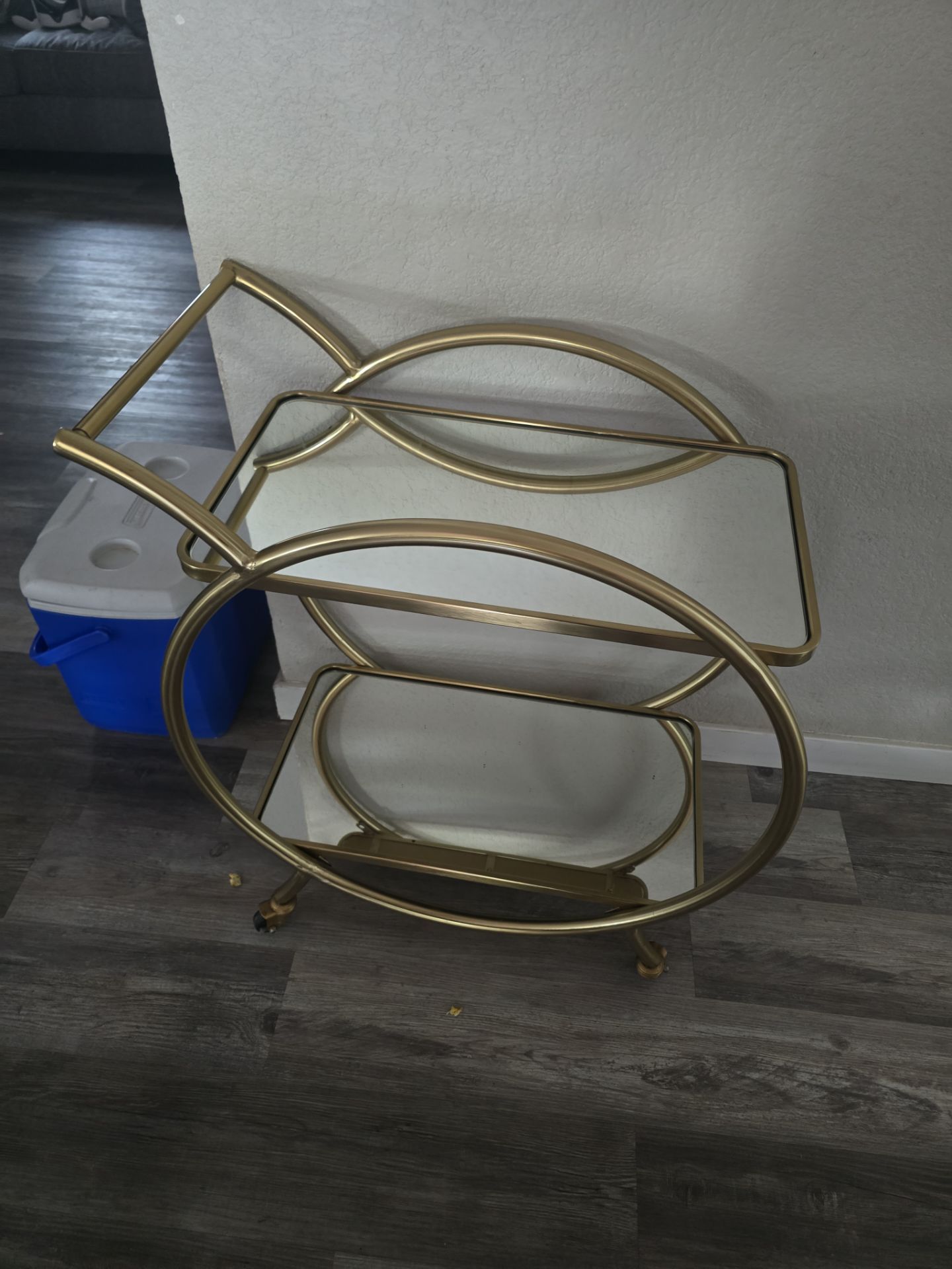 Serving cart