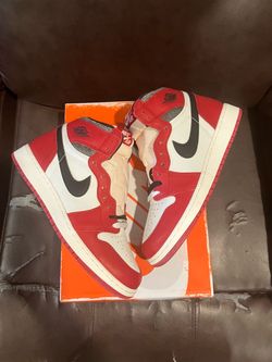 Nike Air Jordan 1 Retro Lost and Found size 7Y