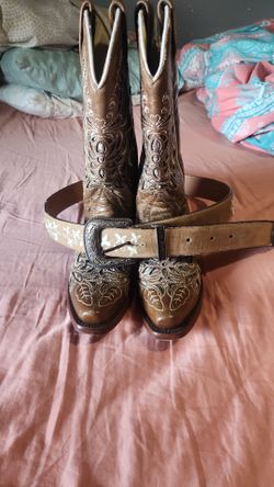 Cowgirl  Boots whith diamonds