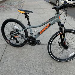 Giant XTC 24” Bike