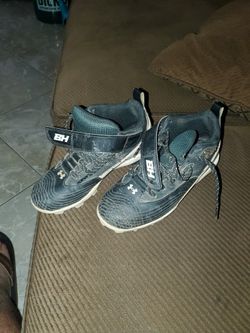 Youth Brice Harper's 7. Size 2.5