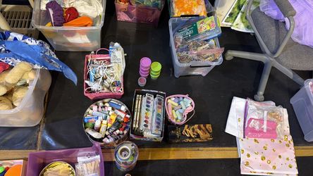 Art Supplies - Arts and crafts and party supplies