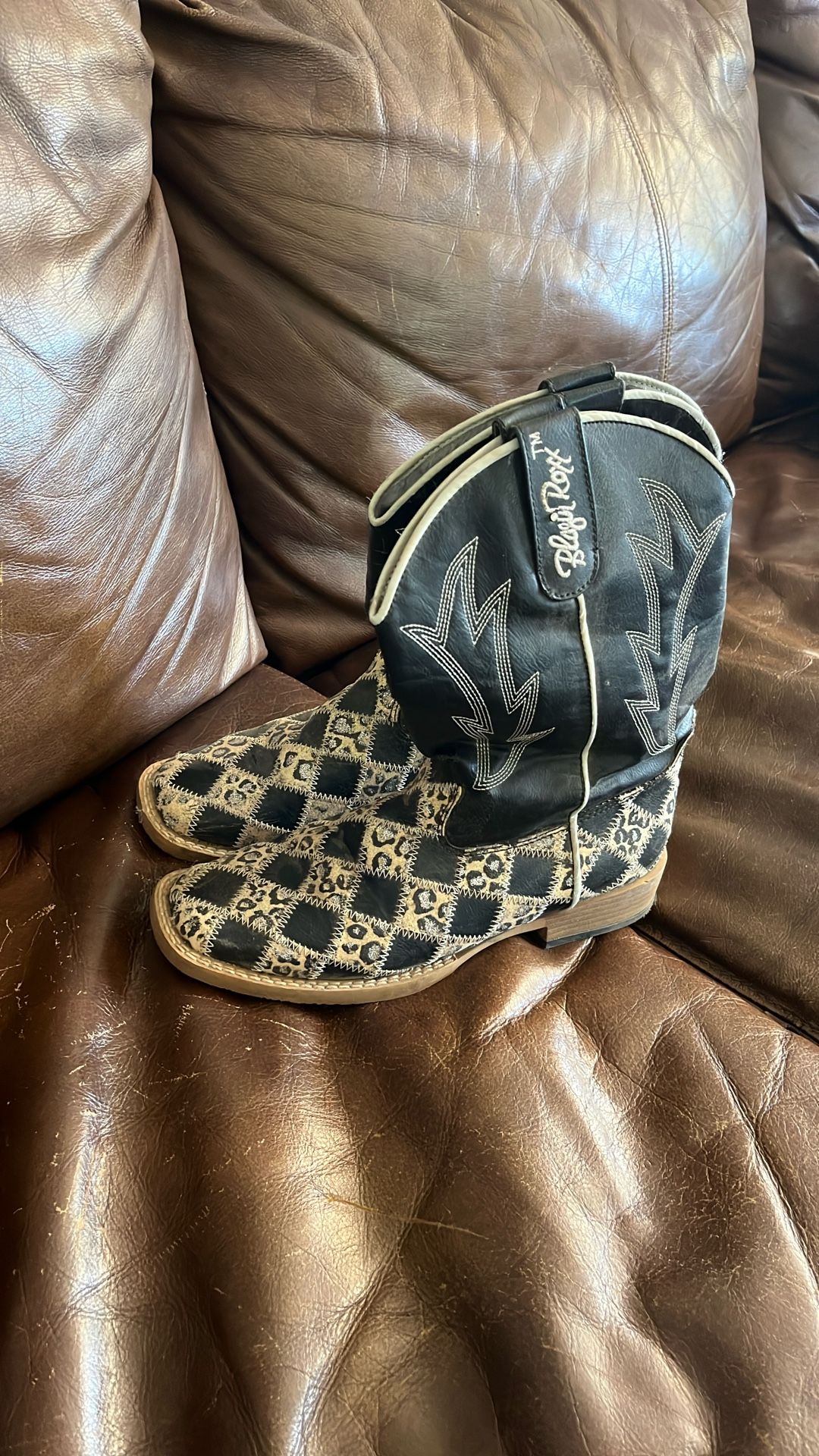 cowgirl boots size youth 4 black and white checkered