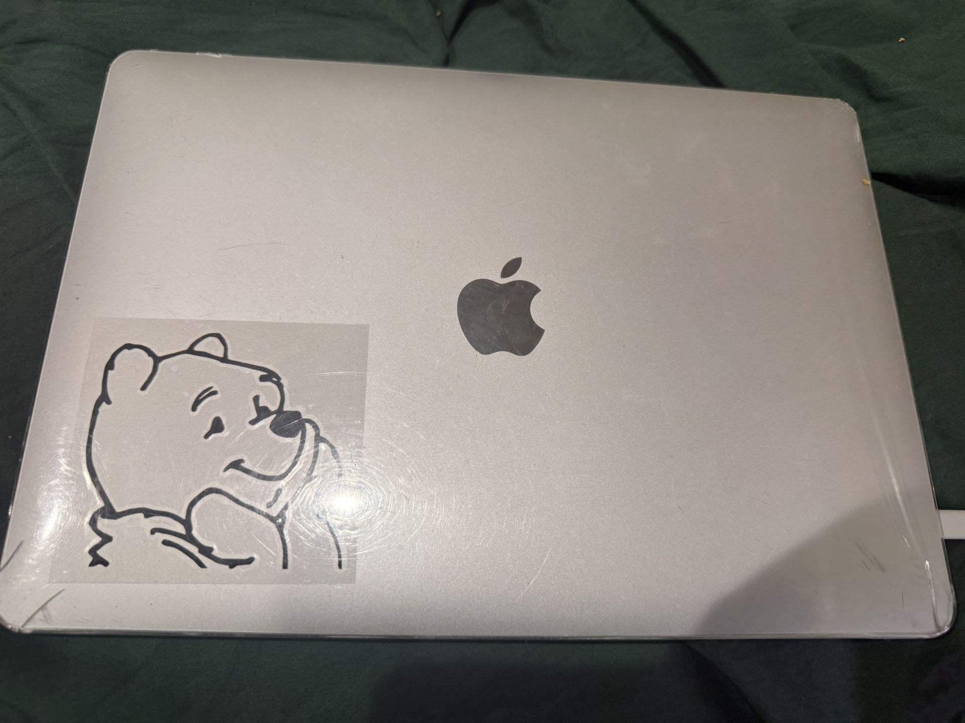 2020 M1 Macbook air 13”