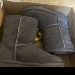 Ugg 🆕 Size 13 Kid