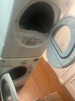 Whirlpool Washer & Dryer Set