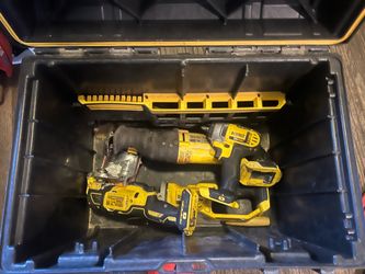 Dewalt