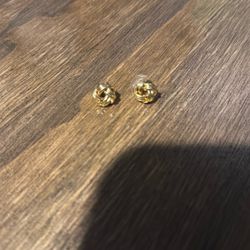 Gold earrings