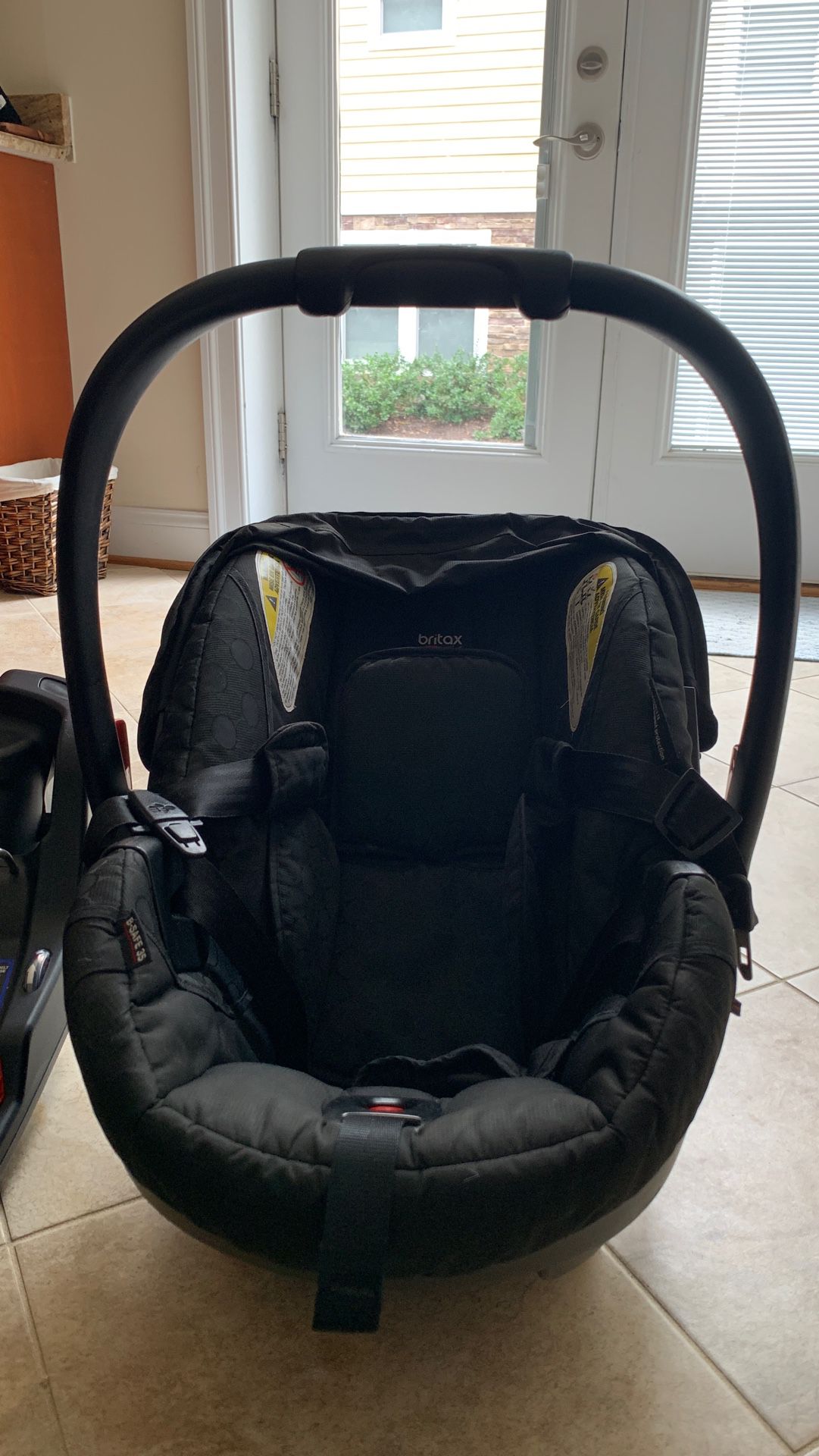 Britax infant car seat with two bases