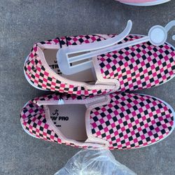 New Kids Slip One. Kids Size Medium