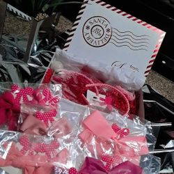 Hairbows Gift Sets . Handmade..
