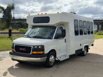2023 GMC Savana Commercial Cutaway