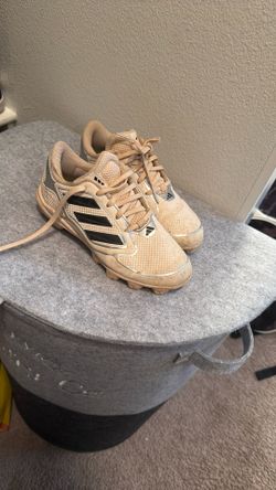 Boys Baseball Cleats 