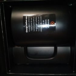 10oz EMBER charging mugg WITH CHARGER!