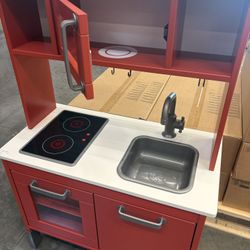 Play Kitchen 