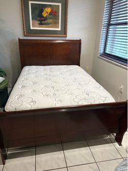 Cama y colchón se venden juntos FULL