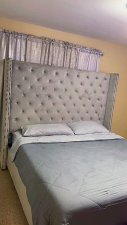 Gray Tufted Upholstered Bed Frame with Wingback Headboard
