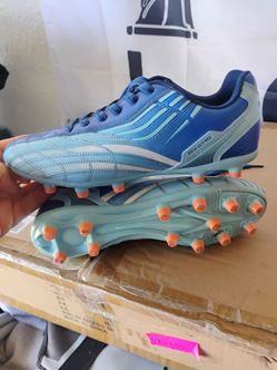 SOCCER CLEATS