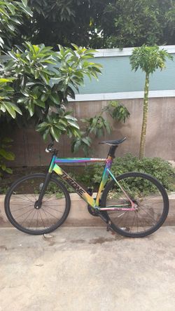 THRONE OILSPILL 58 CM fixie
