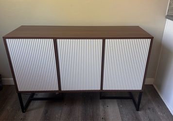 Cabinet/ coffee bar