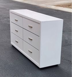 Furniture Dresser 6 Drawer* FREE LOCAL DELIVERY