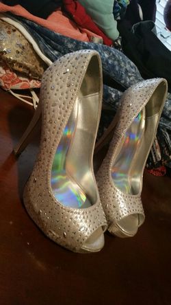 High heels size 7