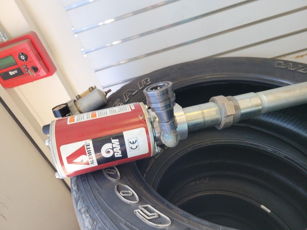 Oil Pump For Clean Oil Transfer, Alemite 5:1