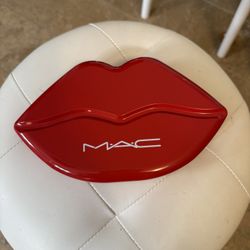 MAC Cosmetics cute metal red lips design lipstick holder tin can