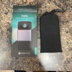 Moto Insta Share Projector