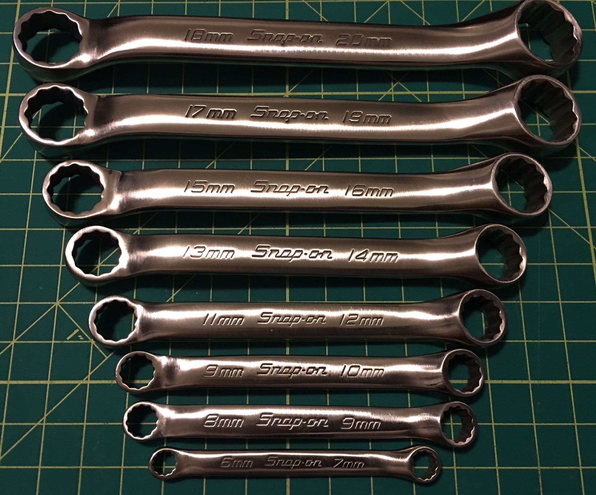 SnapOn Tools 8pc 6mm20mm Wrench Set 10 degree Short Double Offset Box