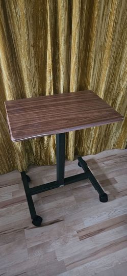 Adjustable Standing Laptop Desk / Cart on Wheels