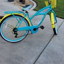 Women 26" 7 speed beach cruiser 2 months old firm price