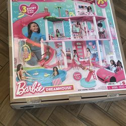 Barbie Dream House 