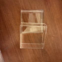 20 Clear Plastic Puck Holders