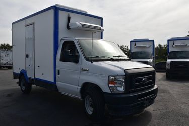 2023 Ford E-350 Cutaway