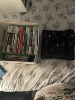 Xbox 360 games and controllers