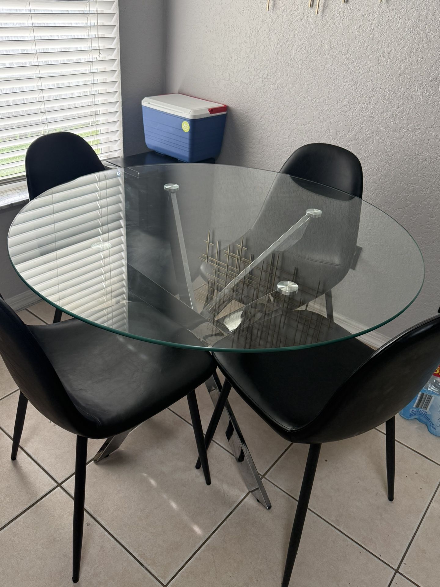 Great Dining Table Set