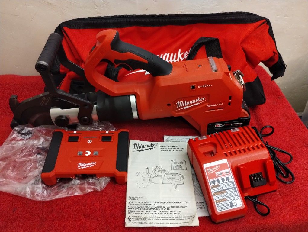 Like New M18 Milwaukee ONE KEY FORCELOGIC 3 UNDERGROUND CABLE CUTTER WITH WIRELESS REMOTE $1999