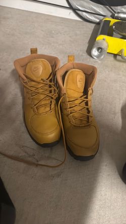 Nike Mazda leather boots