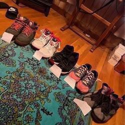 5 pairs sneakers some them 2009 to 2014.  All in good condition had fix post take everything only 240$