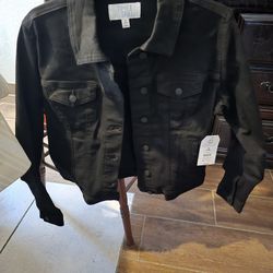 New Jean very Stretchy Jacket,Button-Down, waist ajustables,  4 packets/2 with buttons, Size: S 4-6 , fits like Medium-Large , women, teen,  girls,  