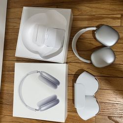 Air Pod Maxes