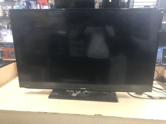Samsung 40”TV w/ Remote