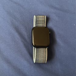 Apple Watch Series 7 MM Midnight Aluminum for Sale in Joint