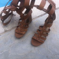 Size 8 New Condition Leather Heels