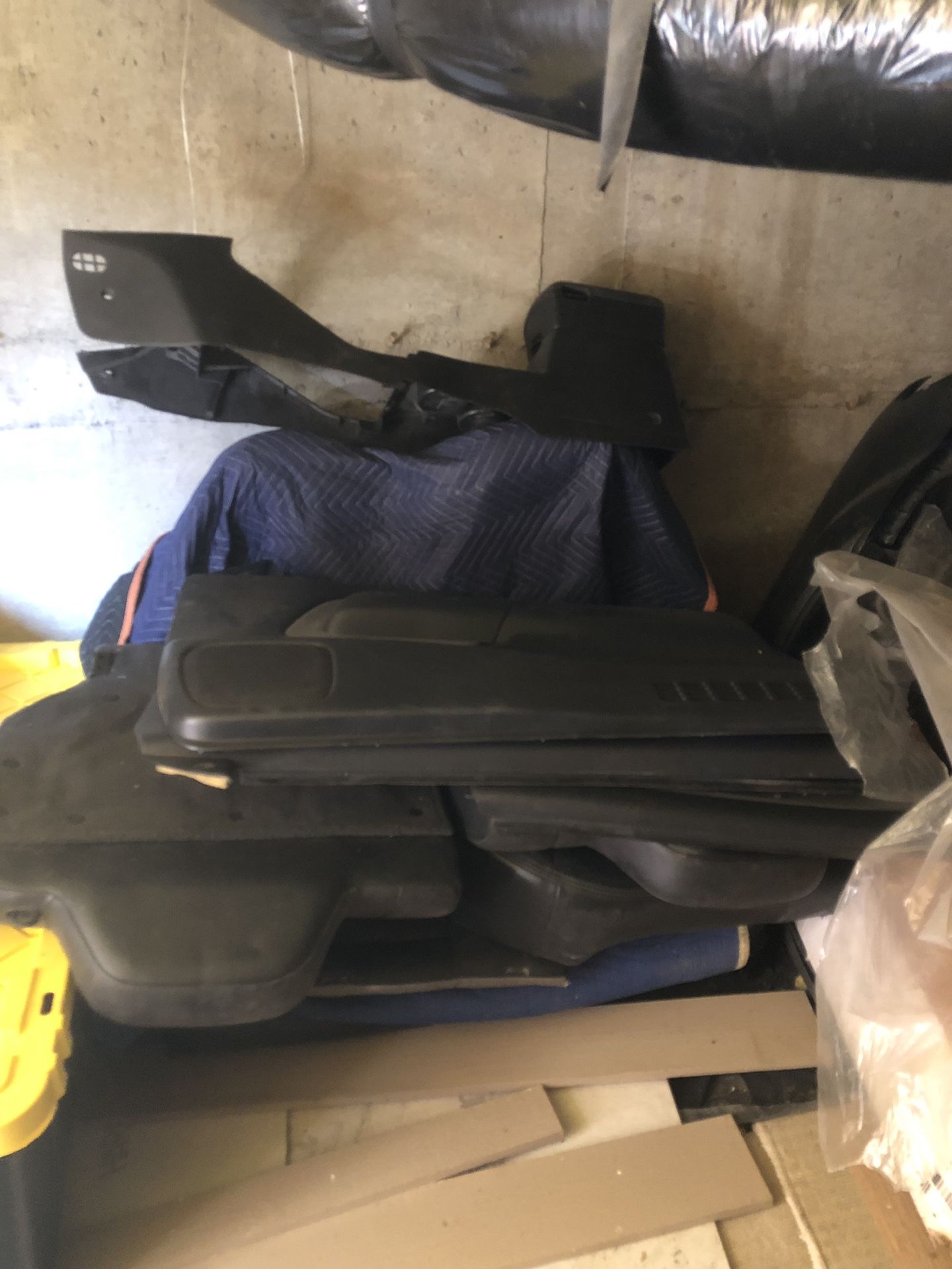 2005 Nissan exterra parts free